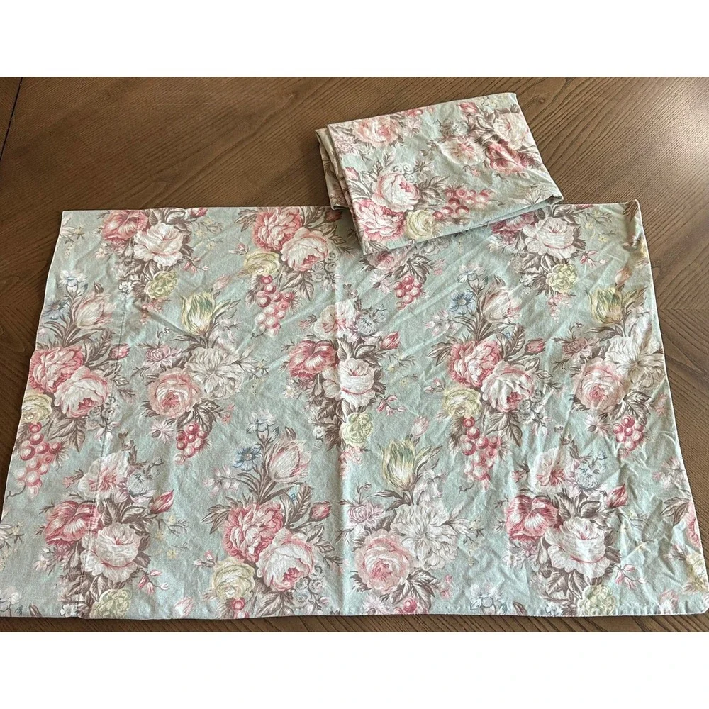 Ralph Lauren Charlotte Standard Pillowcases Set of 2 Floral Pink Sage Green USA